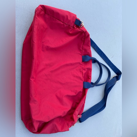 Tommy Hilfiger bag with multiple straps - Picture 10 of 14